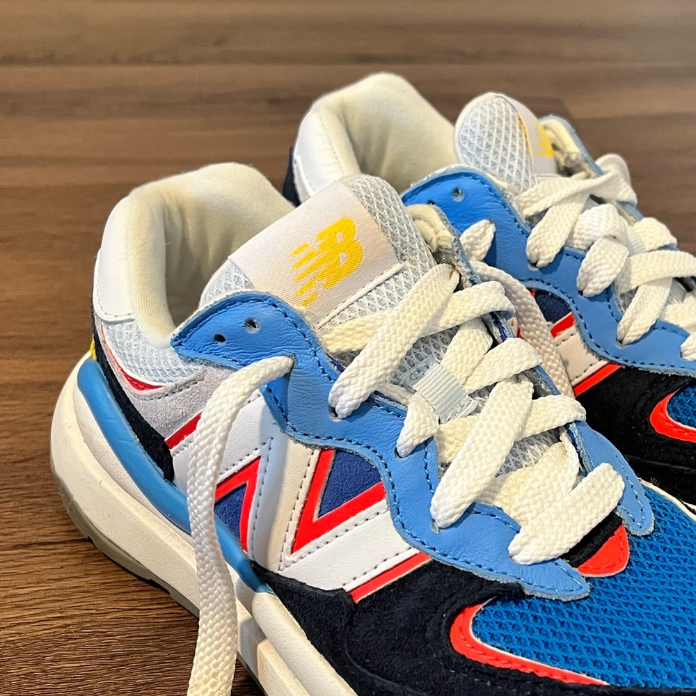 New Balance 5740 Sneakers - Like NEW!